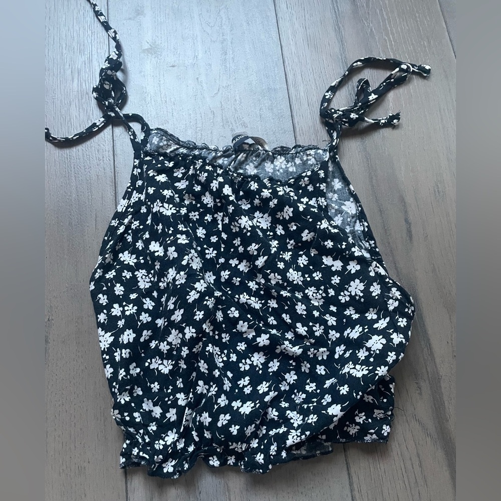 Brandy Melville Carly Top